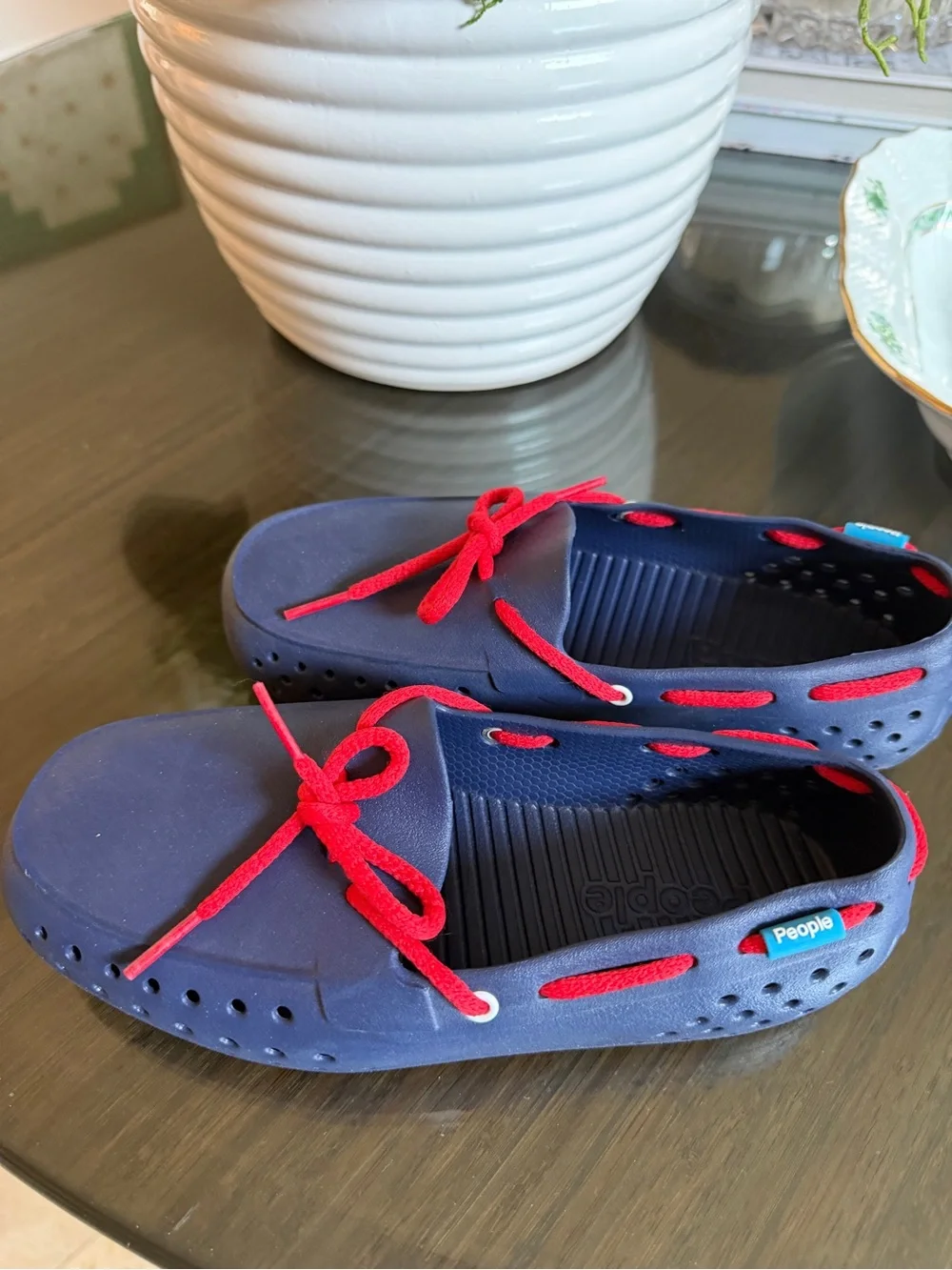 People Footwear Senna Kids Navy & Red Boat Shoes – Never Worn